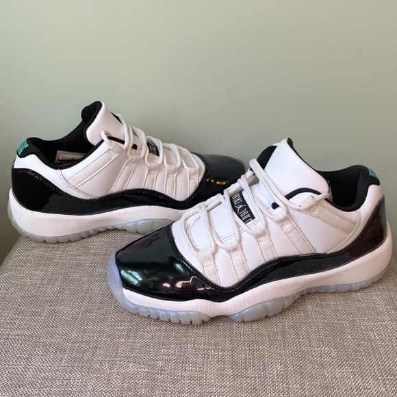 Jordan Shoes - Jordan 11 Low GS ‘Emerald’
